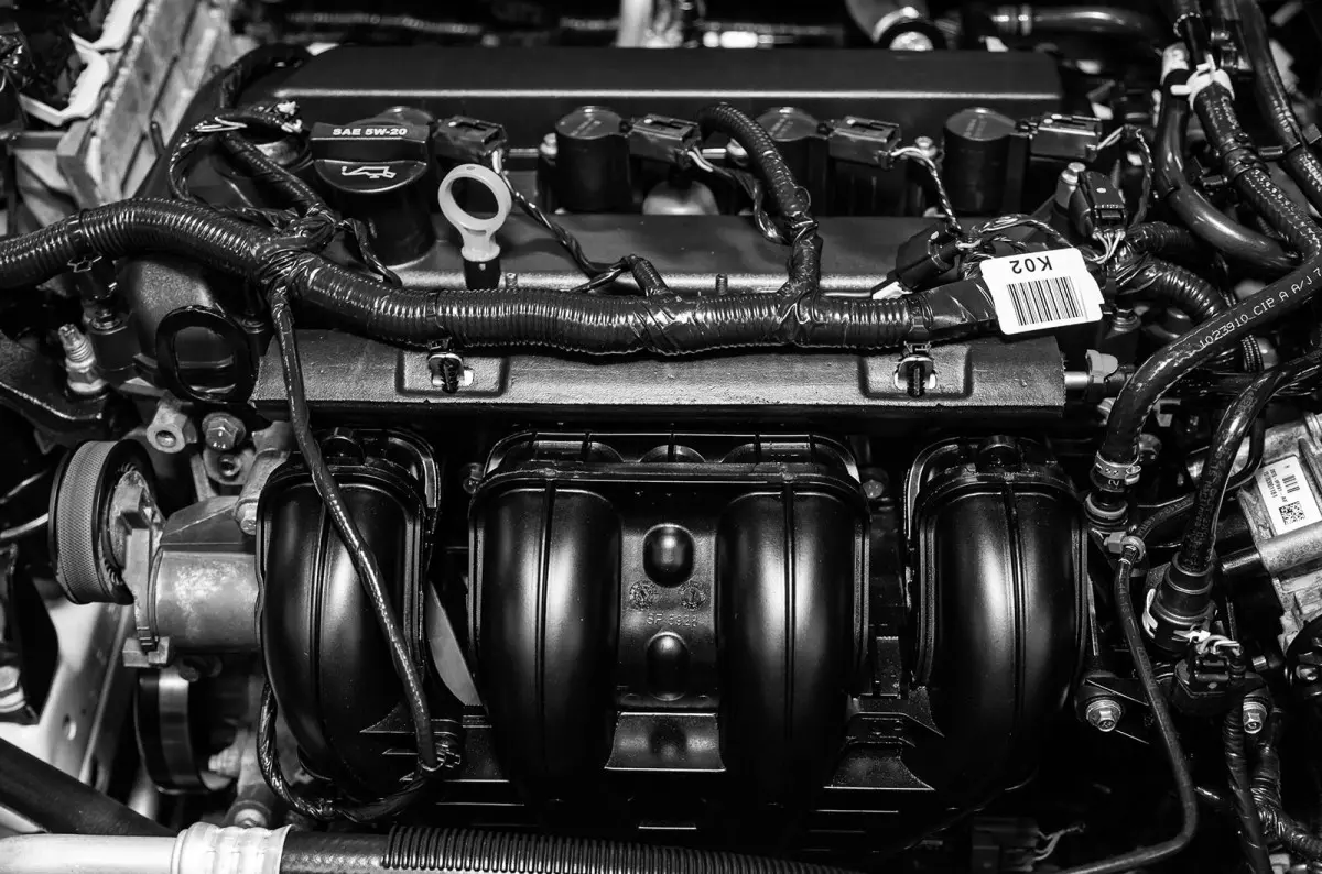 Ford engine servicing